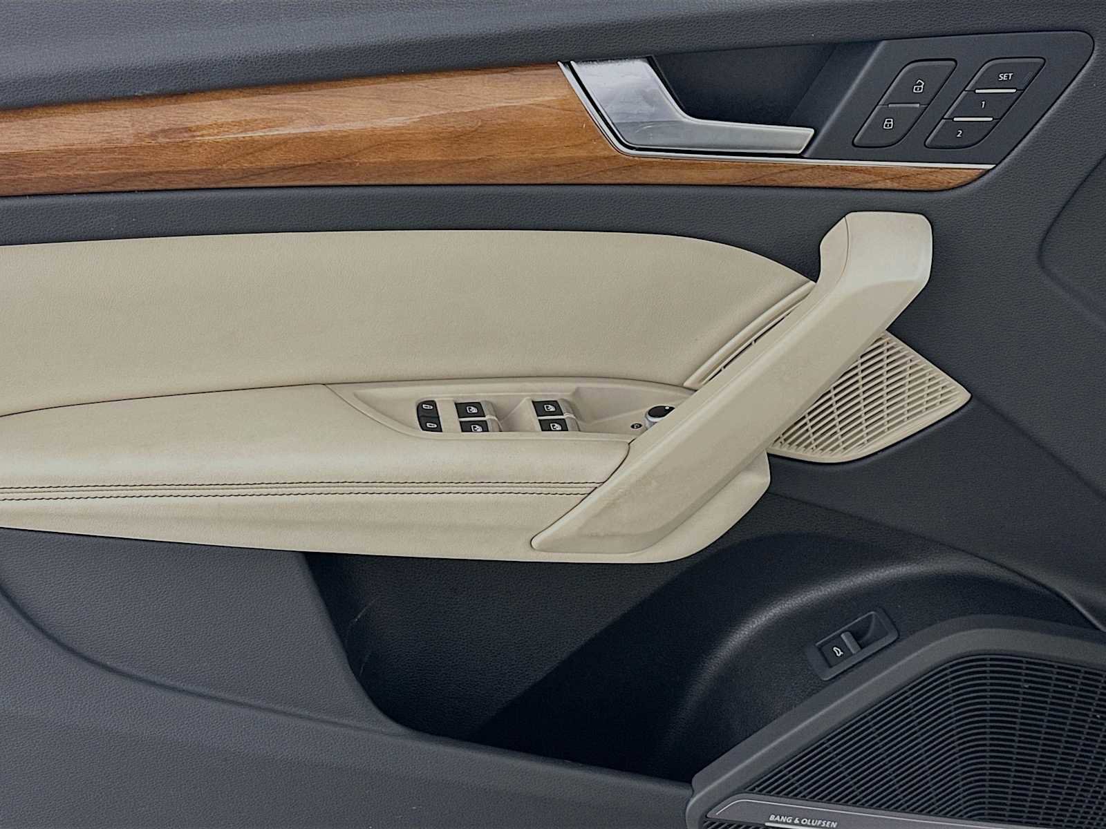 Certified 2023 Audi Q5 2.0T Premium Plus w/ Premium Plus Package image 17