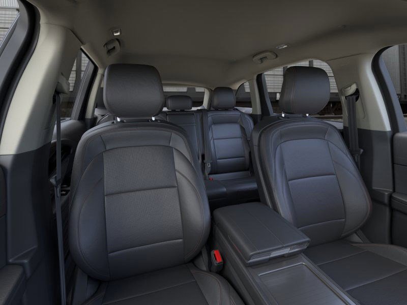 New 2026 Lincoln Nautilus Premier image 7