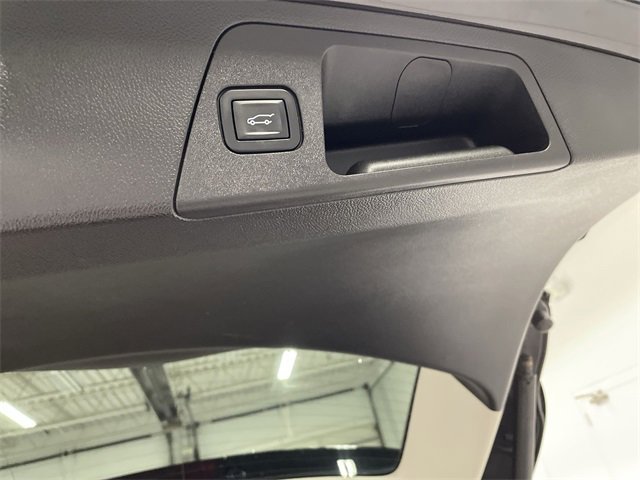 Used 2019 Buick Envision Essence image 16