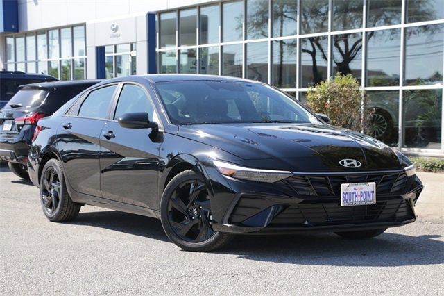 Certified 2026 Hyundai Elantra Sport image 1