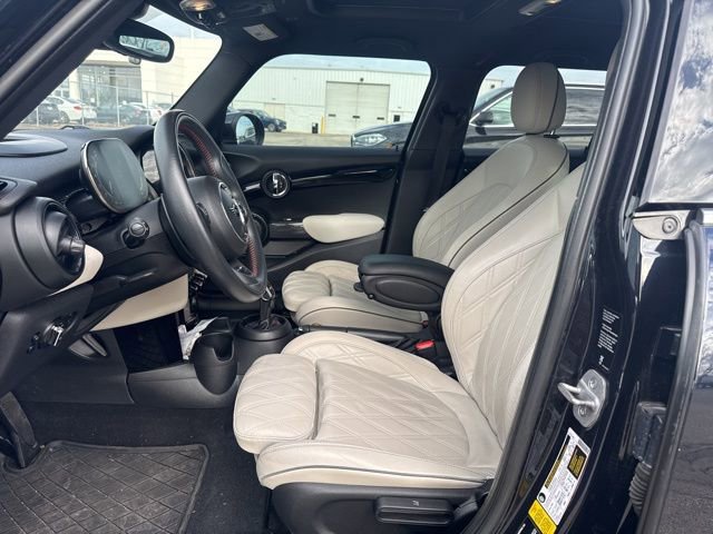 Used 2021 MINI Cooper S image 11