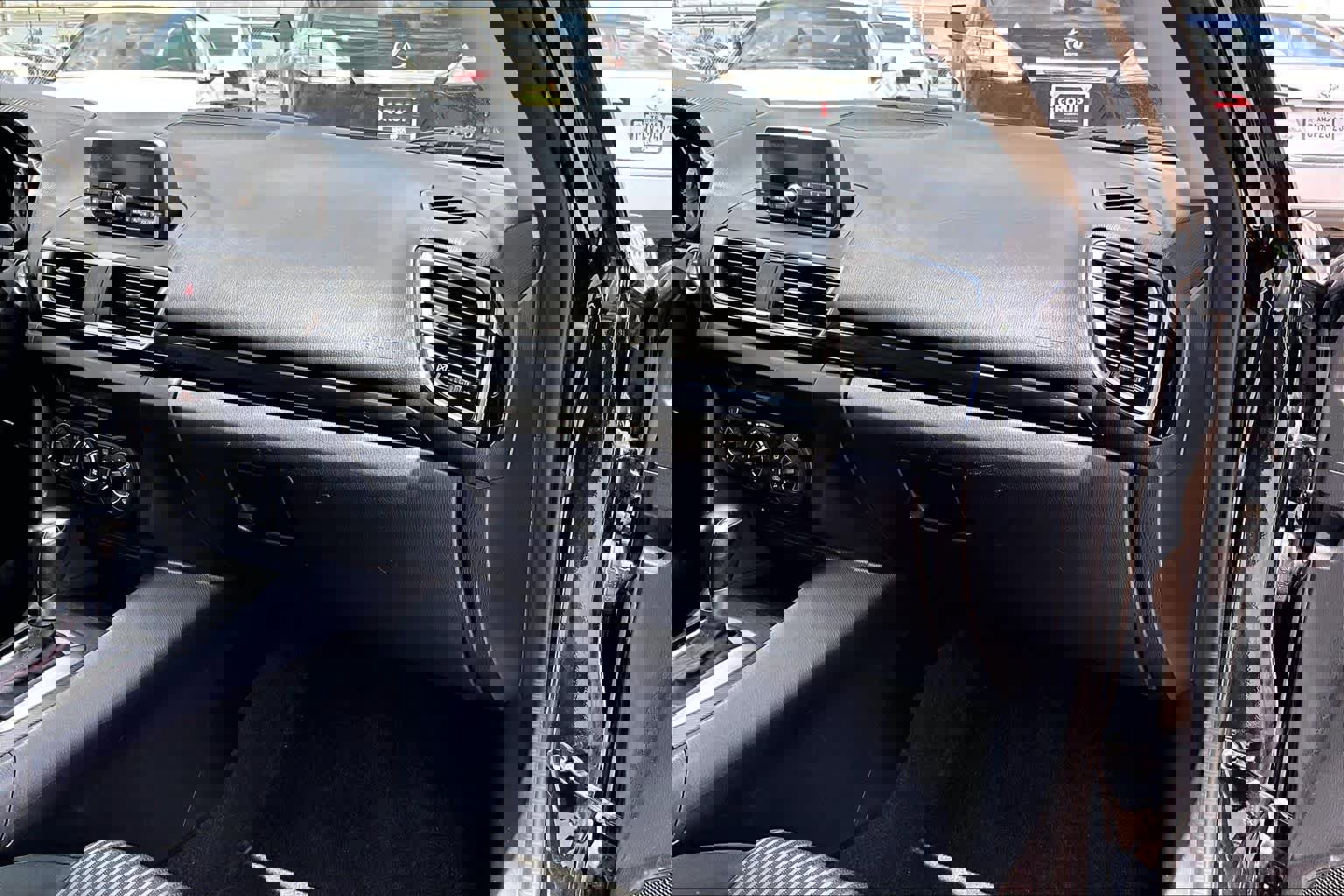 Used 2014 MAZDA MAZDA3 i Touring FWD image 17