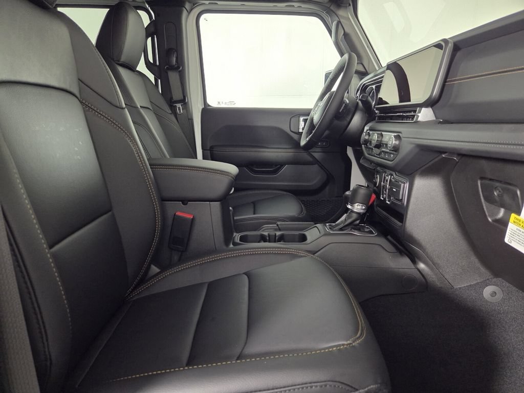 New 2026 Jeep Gladiator Sport AWD/4WD image 22