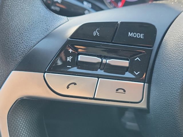 Used 2022 Hyundai Elantra SEL image 24