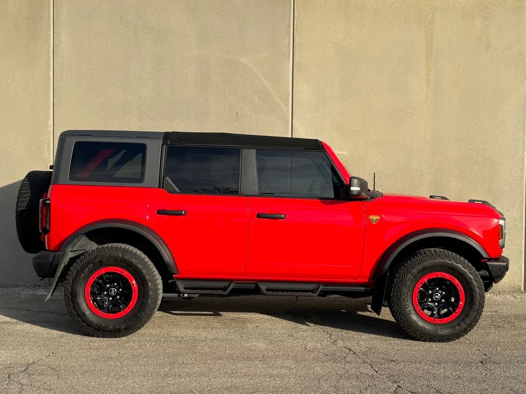 Used 2024 Ford Bronco Badlands video 2