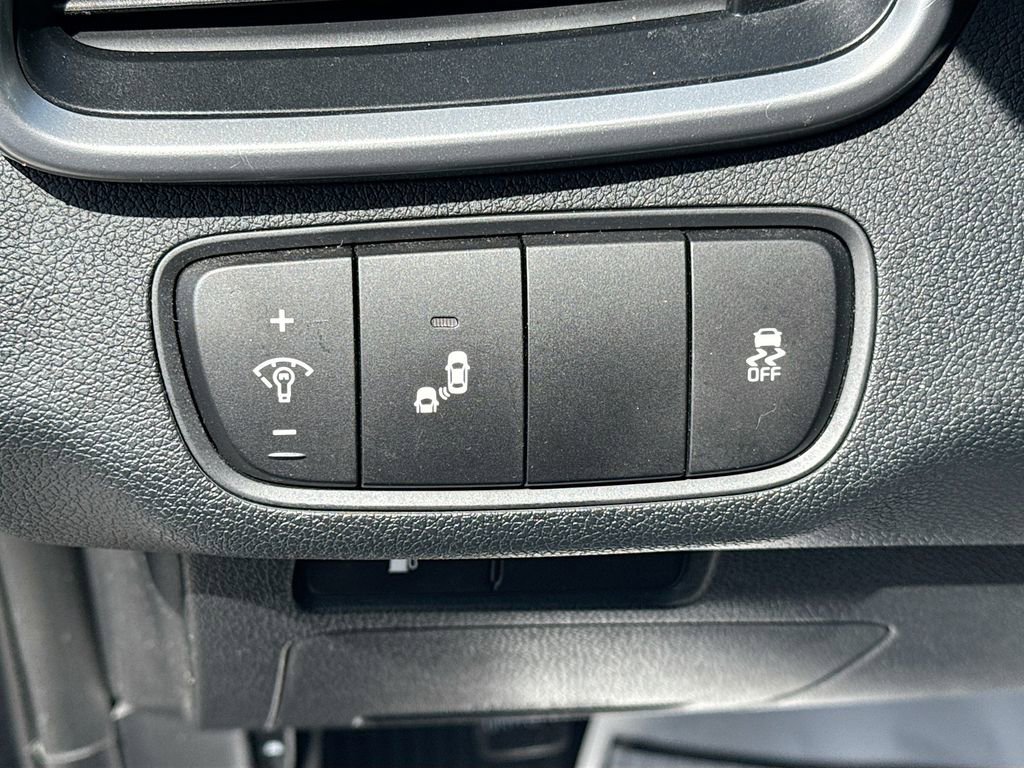 Used 2019 Kia Sorento S image 11