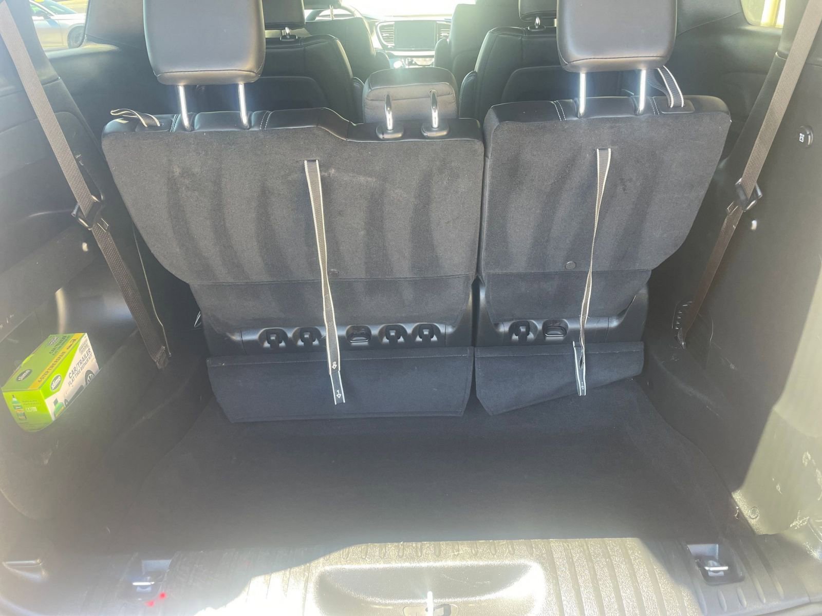 Used 2025 Chrysler Pacifica Select image 34