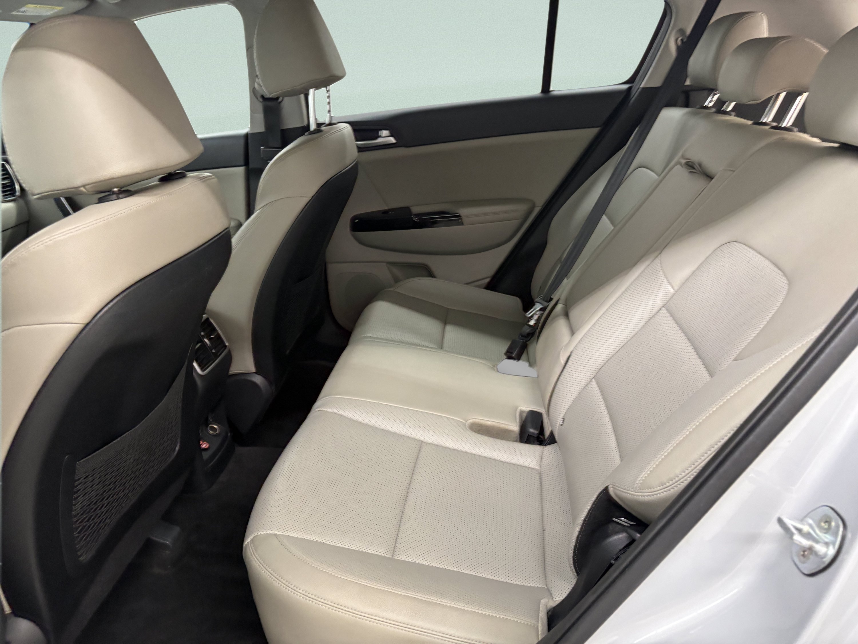 Used 2021 Kia Sportage EX AWD/4WD image 12
