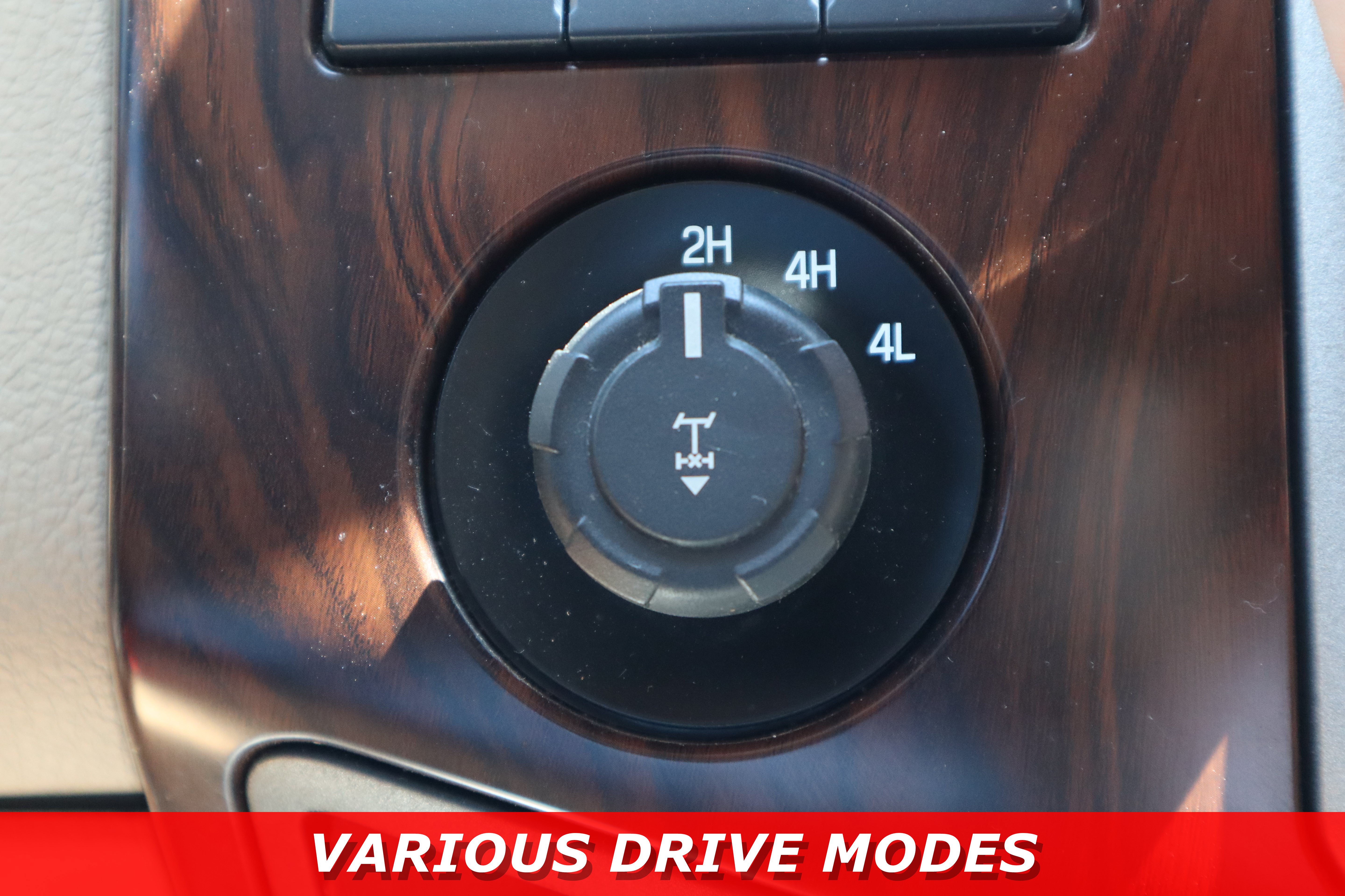 Used 2015 Ford F350 Lariat w/ Lariat Interior Package AWD/4WD image 23