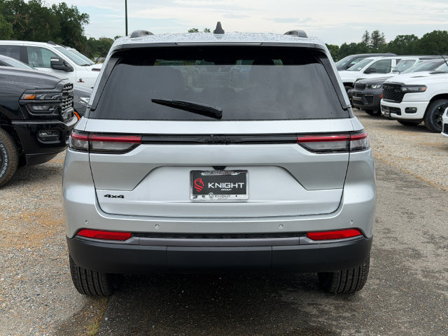 New 2026 Jeep Grand Cherokee Altitude AWD/4WD image 7