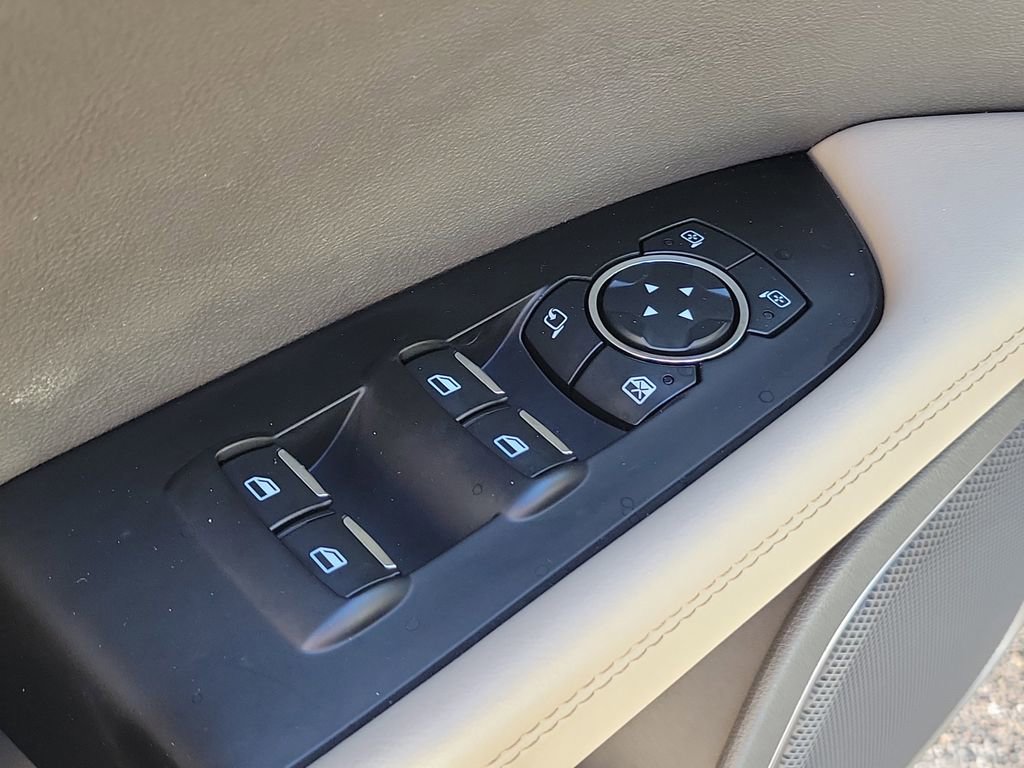 Used 2023 Lincoln Nautilus AWD w/ Premium Package image 26