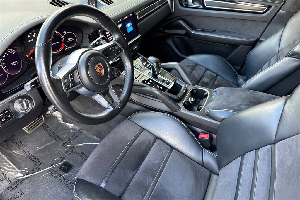 Used 2021 Porsche Cayenne GTS image 12