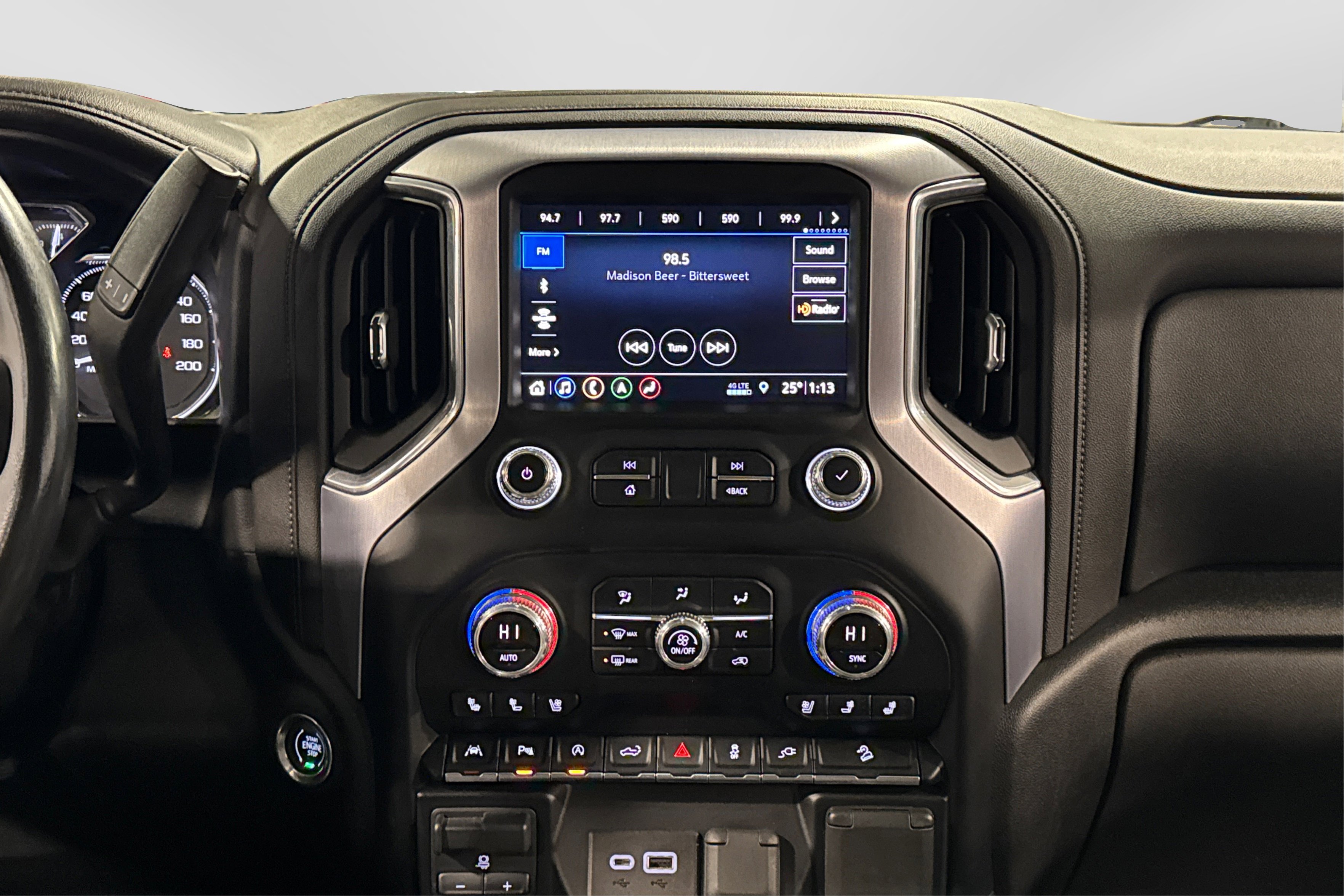 Used 2019 GMC Sierra 1500 SLT image 32