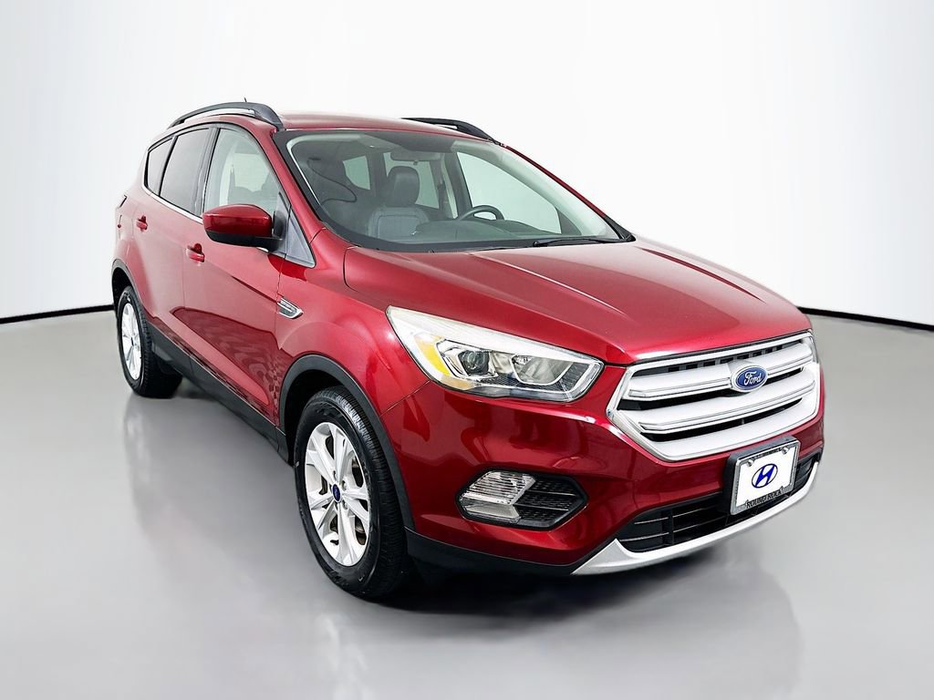 Used 2018 Ford Escape SEL image 3