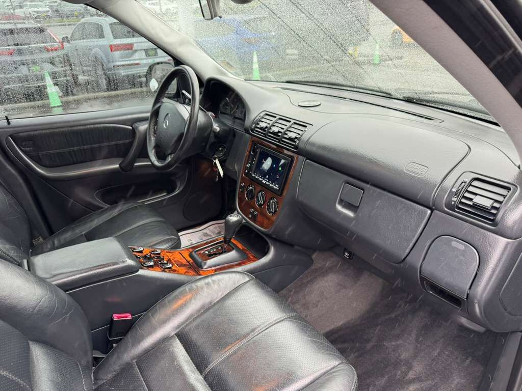 Used 2001 Mercedes-Benz ML 320 4MATIC image 13