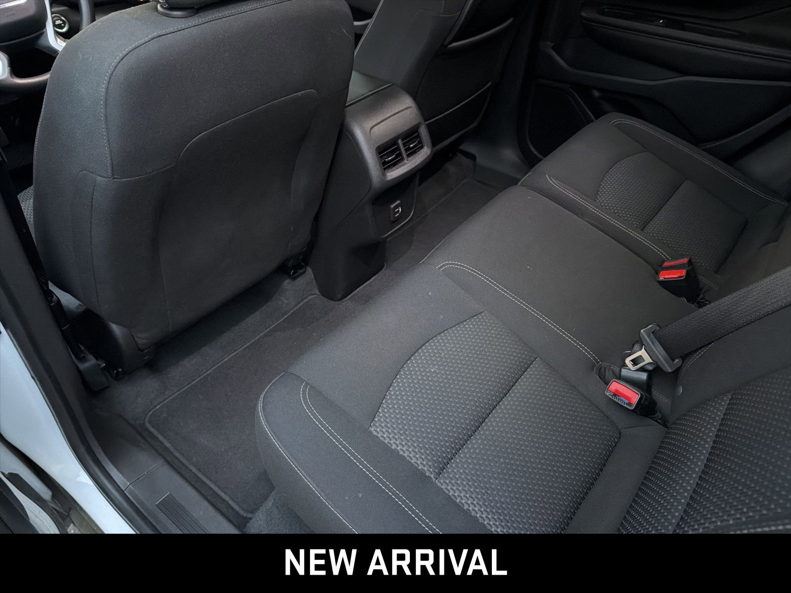 Certified 2022 GMC Terrain SLE w/ Driver Convenience Package image 11