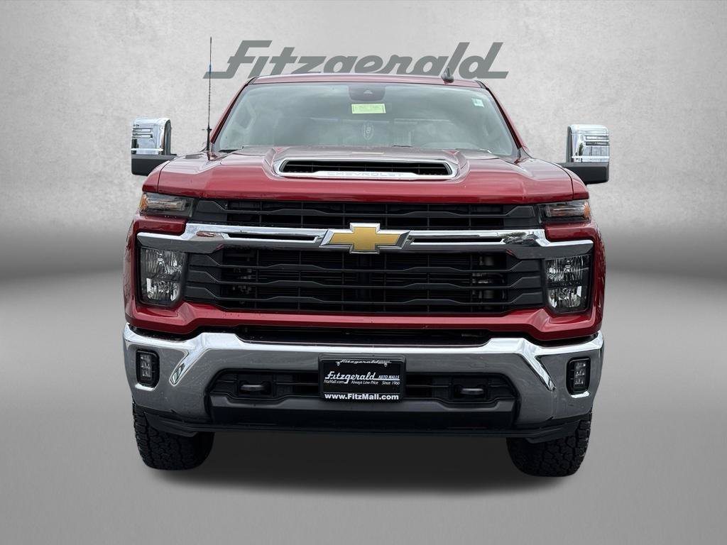 Used 2024 Chevrolet Silverado 3500 LT w/ Convenience Package AWD/4WD image 2