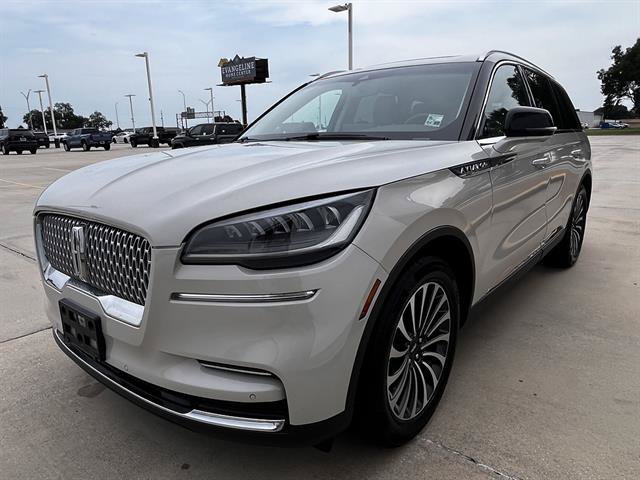 Used 2023 Lincoln Aviator Reserve RWD image 7