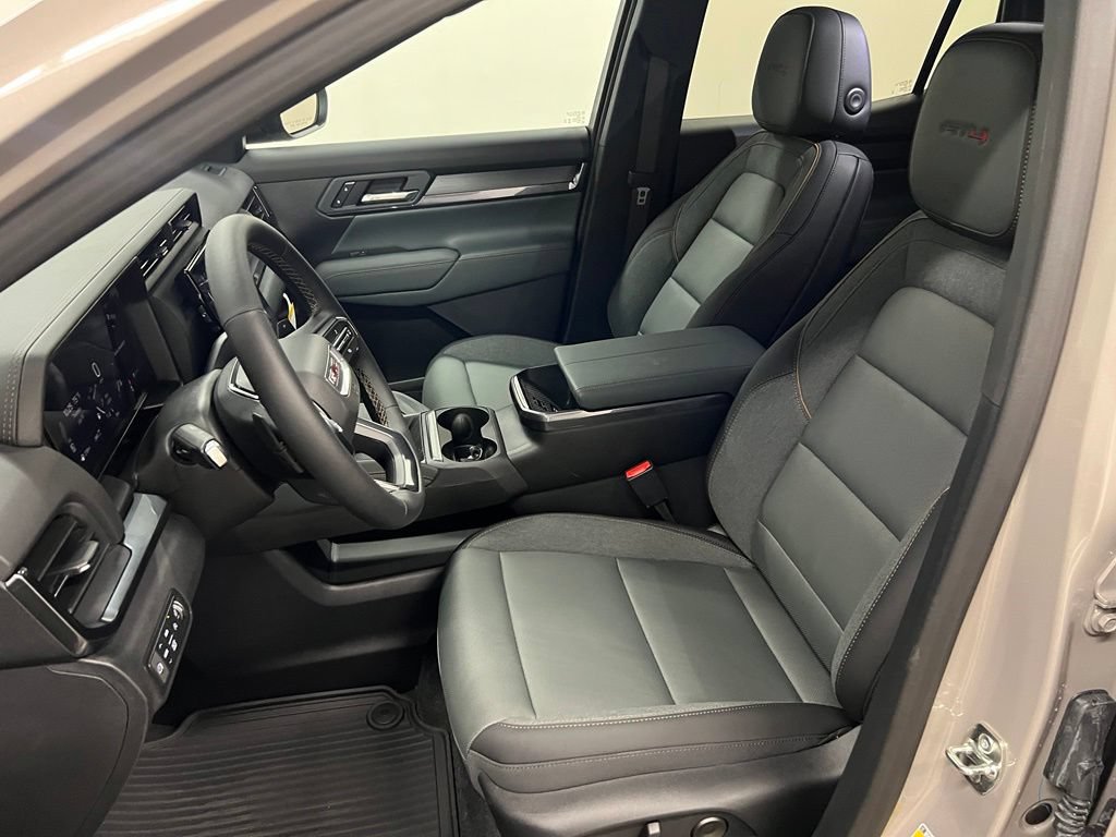 New 2027 GMC Terrain AT4 w/ LPO, Floor Liner Package AWD/4WD image 28