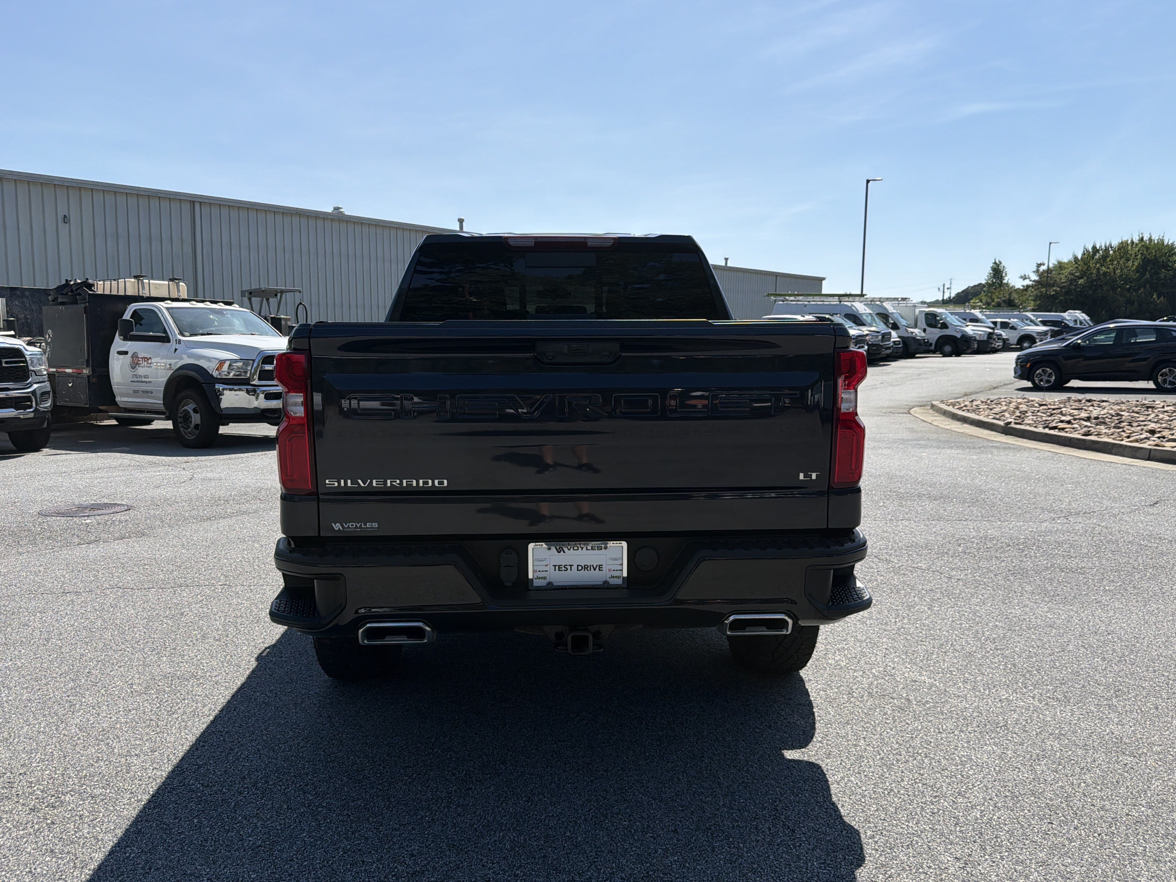 Used 2024 Chevrolet Silverado 1500 LT Trail Boss w/ Convenience Package II AWD/4WD image 7