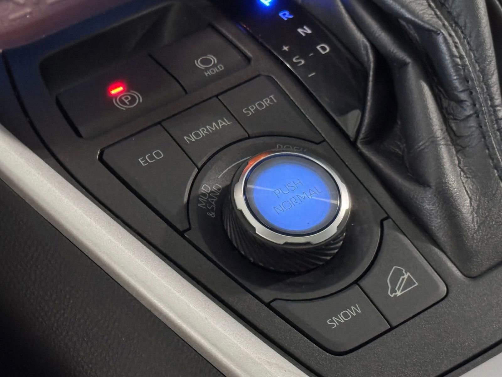 Used 2021 Toyota RAV4 Limited w/ Limited Grade Weather Package image 27