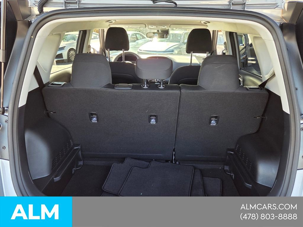 Used 2025 Kia Soul LX w/ LX Technology Package image 12