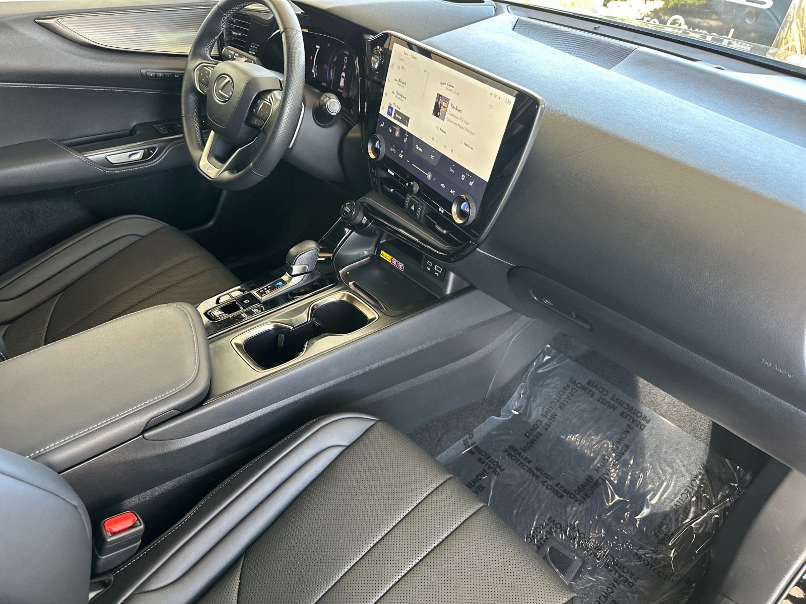 Used 2025 Lexus NX 450h+ F Sport AWD/4WD image 18