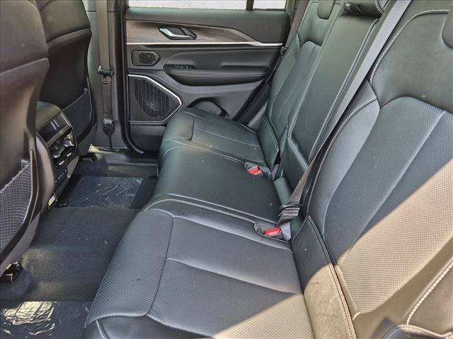New 2026 Jeep Grand Cherokee Limited AWD/4WD image 14