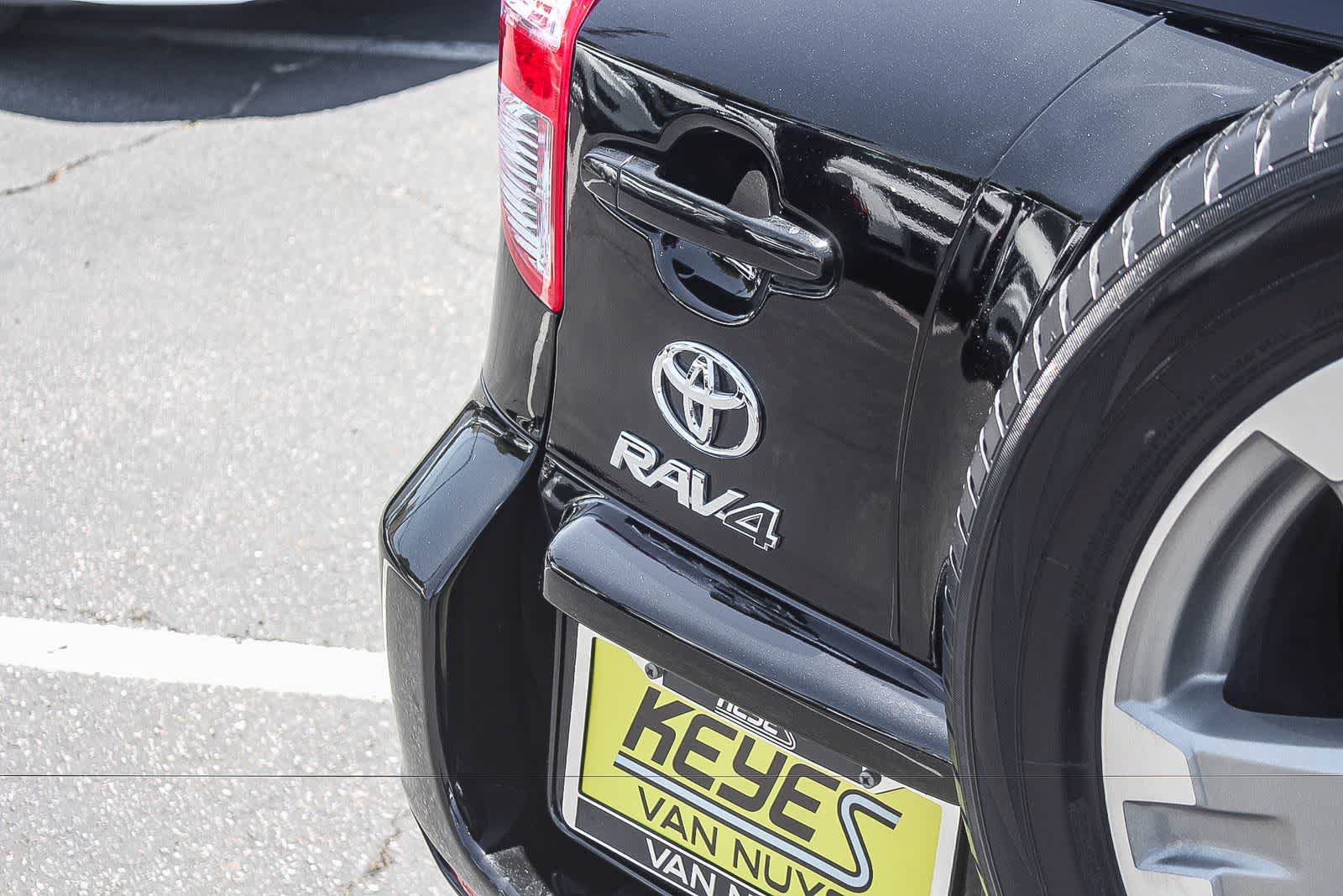 Used 2009 Toyota RAV4 Sport FWD image 9