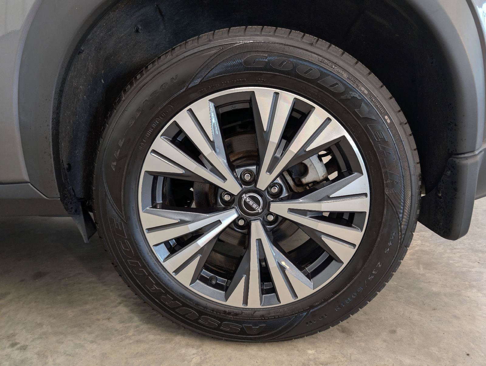 Used 2022 Nissan Rogue SV AWD/4WD image 48