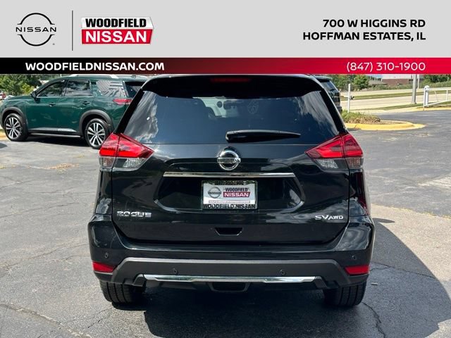 Used 2019 Nissan Rogue SV w/ Sun & Sound Touring Package AWD/4WD image 4