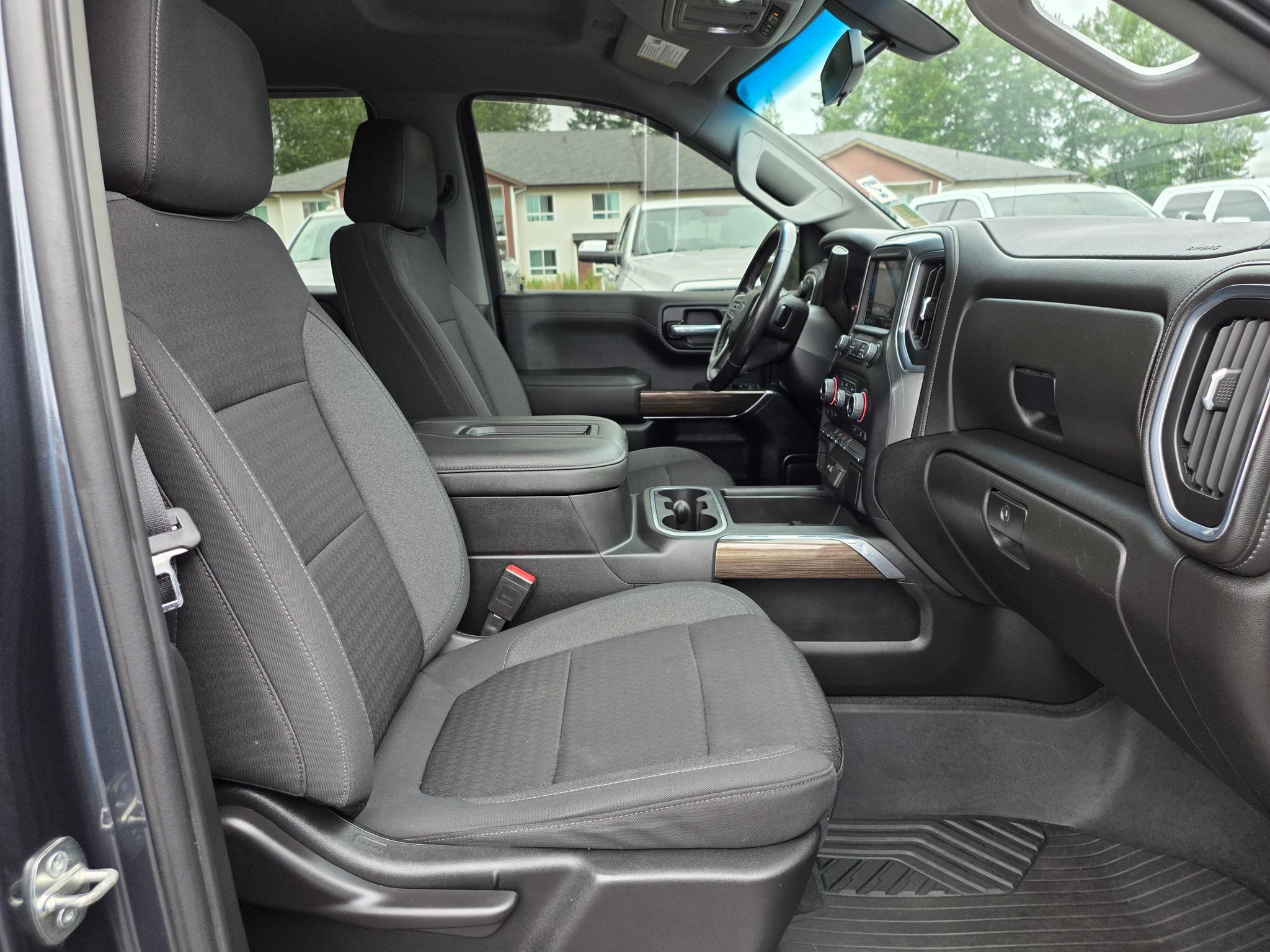 Used 2022 Chevrolet Silverado 1500 LT Trail Boss w/ Bed Protection Package AWD/4WD image 29