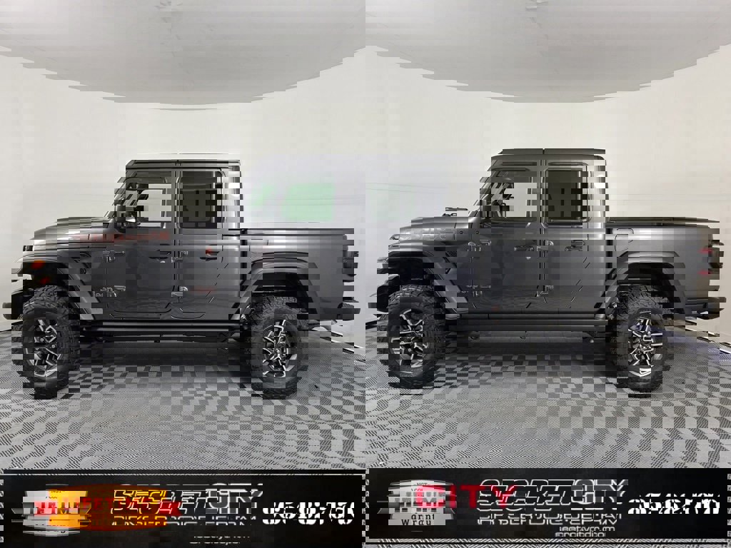 New 2025 Jeep Gladiator Mojave image 4