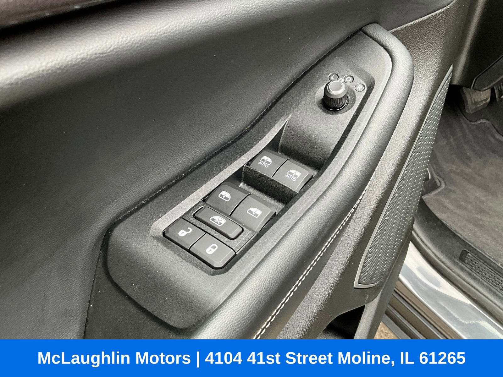 Used 2022 Jeep Grand Cherokee L Laredo AWD/4WD image 25