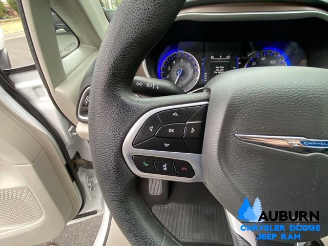 Used 2021 Chrysler Voyager L FWD image 37