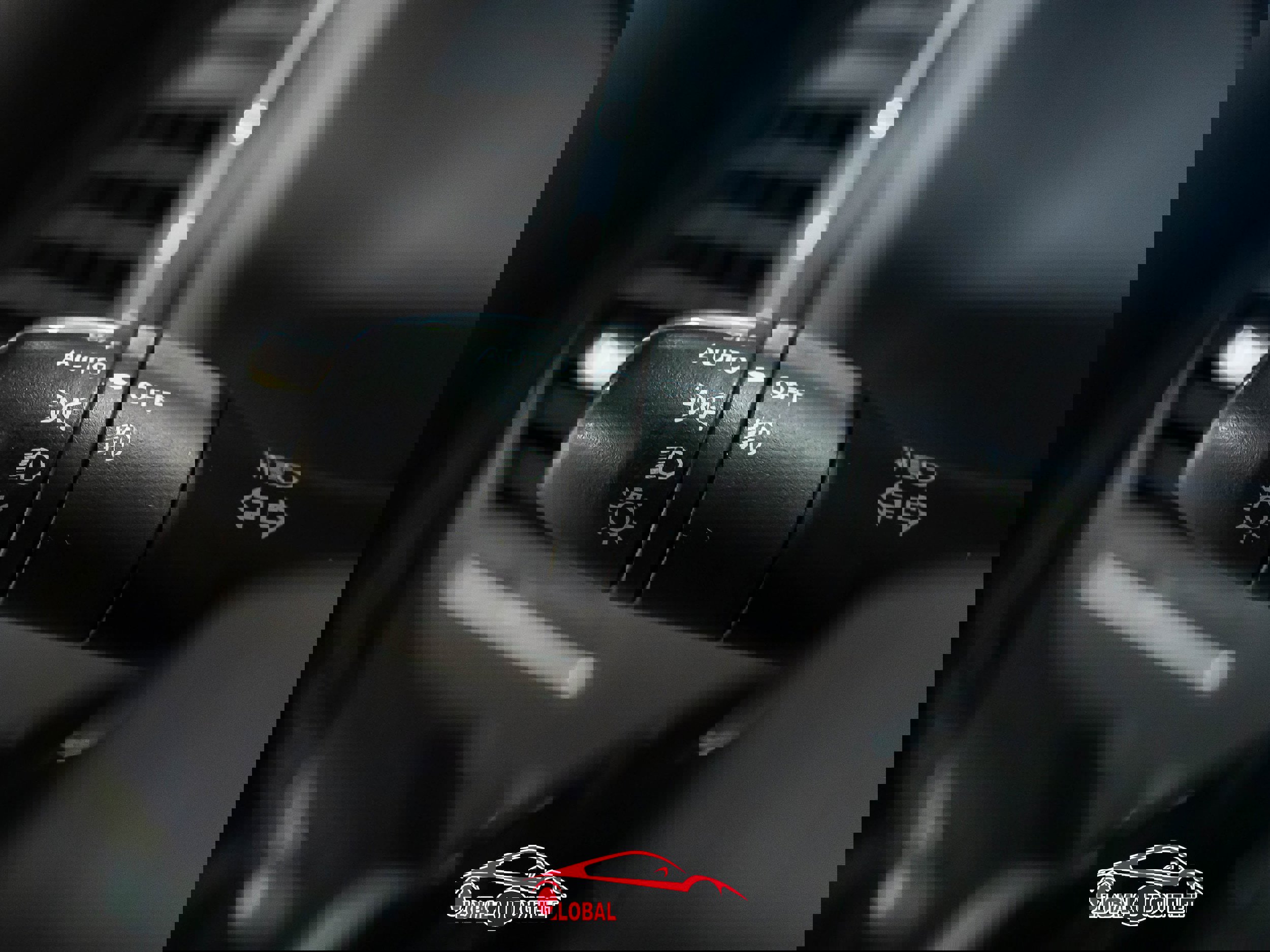 Used 2021 INFINITI QX80 Premium Select w/ All-Season Package image 29