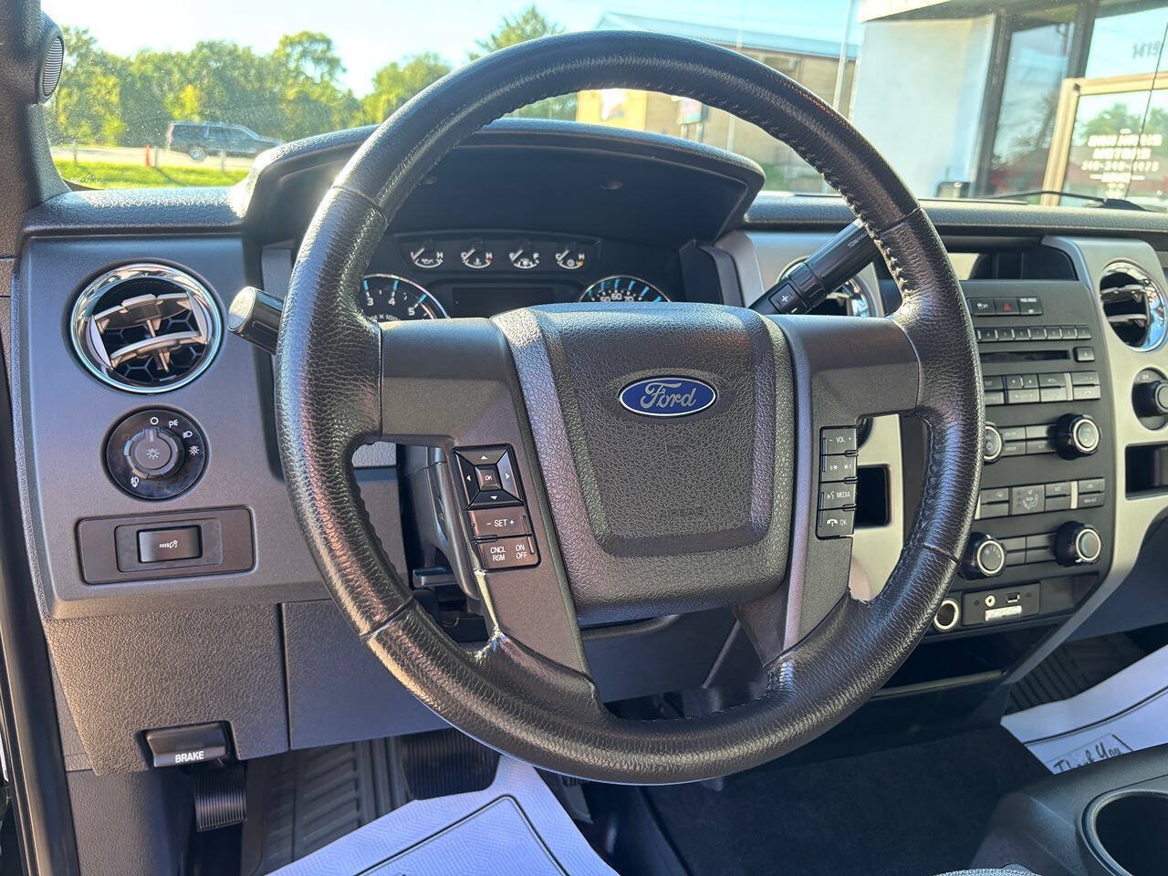 Used 2012 Ford F150 XLT w/ XLT Chrome Pkg AWD/4WD image 21