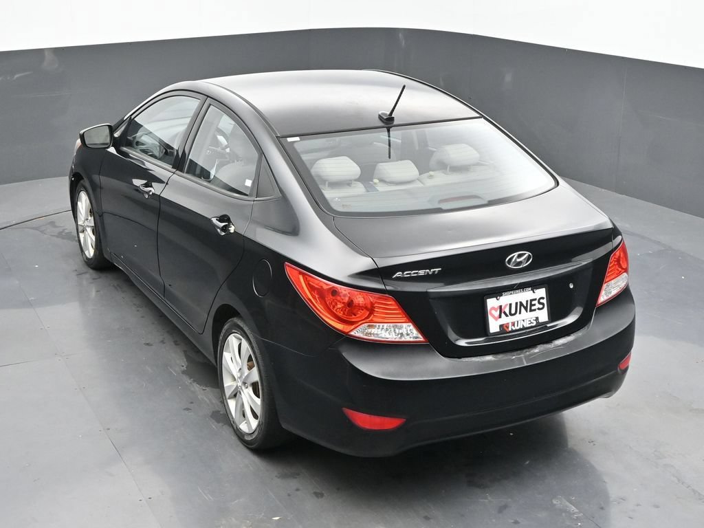 Used 2013 Hyundai Accent GLS w/ Premium Pkg FWD image 36