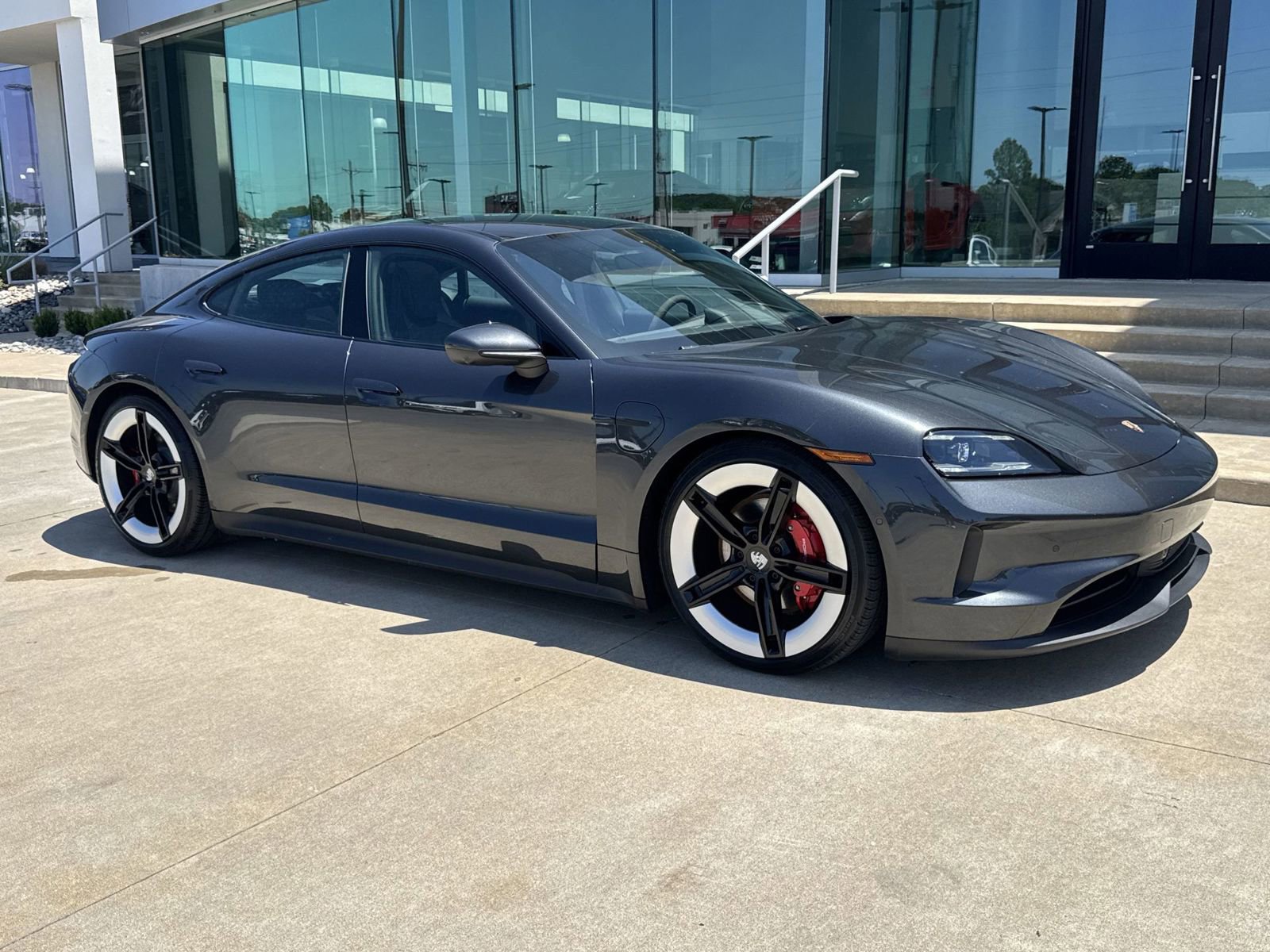 New 2025 Porsche Taycan 4S image 9