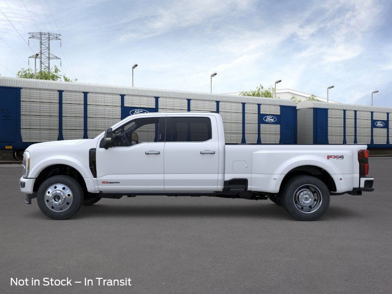 New 2026 Ford F450 Platinum image 3