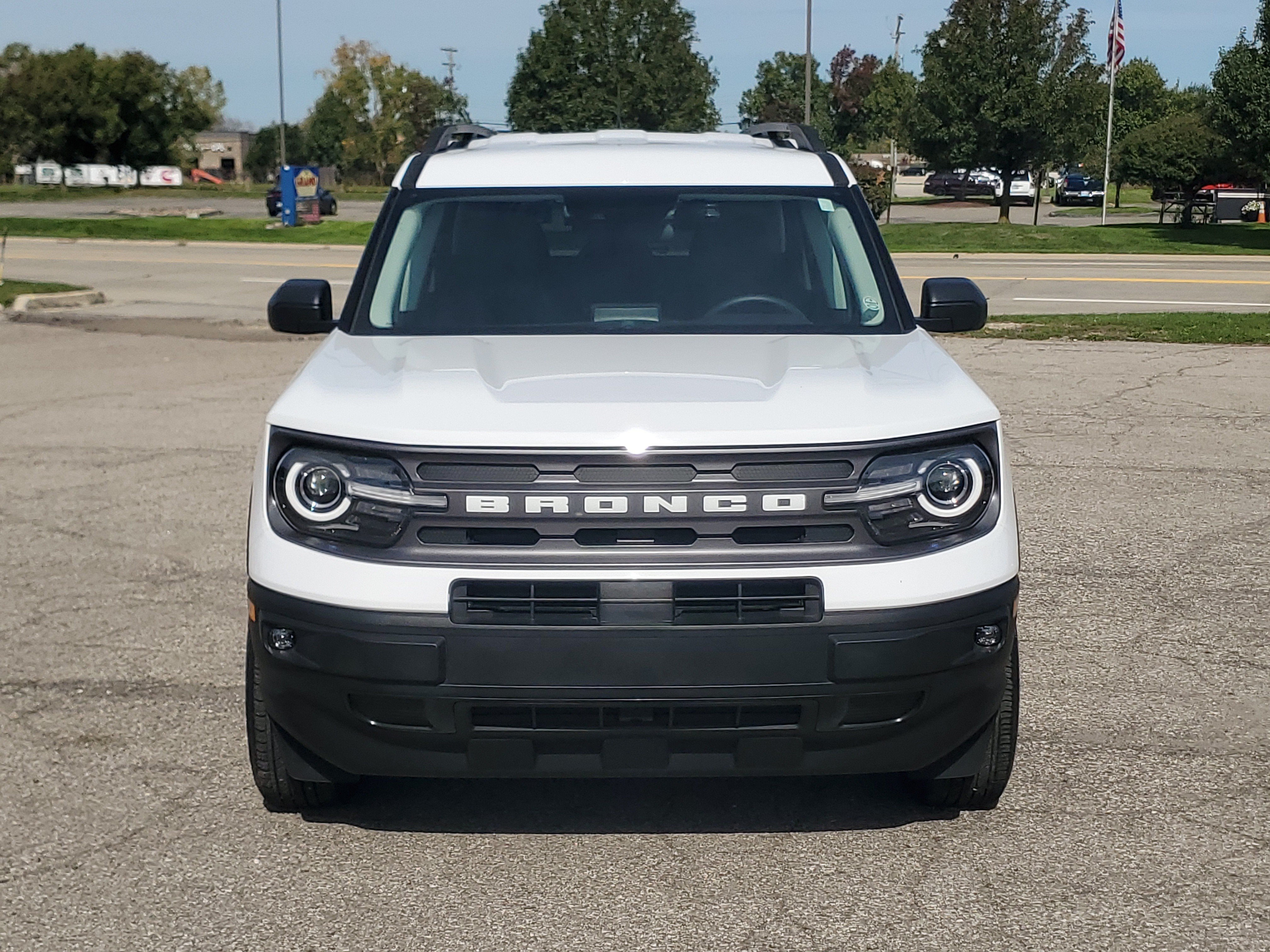 Used 2024 Ford Bronco Sport Big Bend w/ Convenience Package AWD/4WD image 2