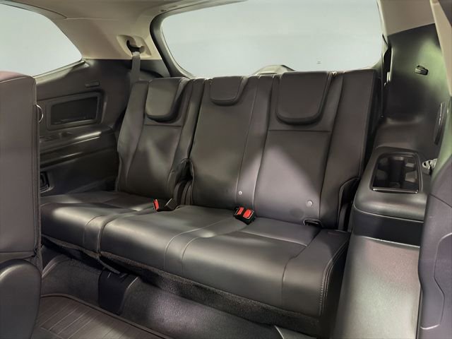 Certified 2025 Subaru Ascent Limited w/ Popular Package #2 image 33