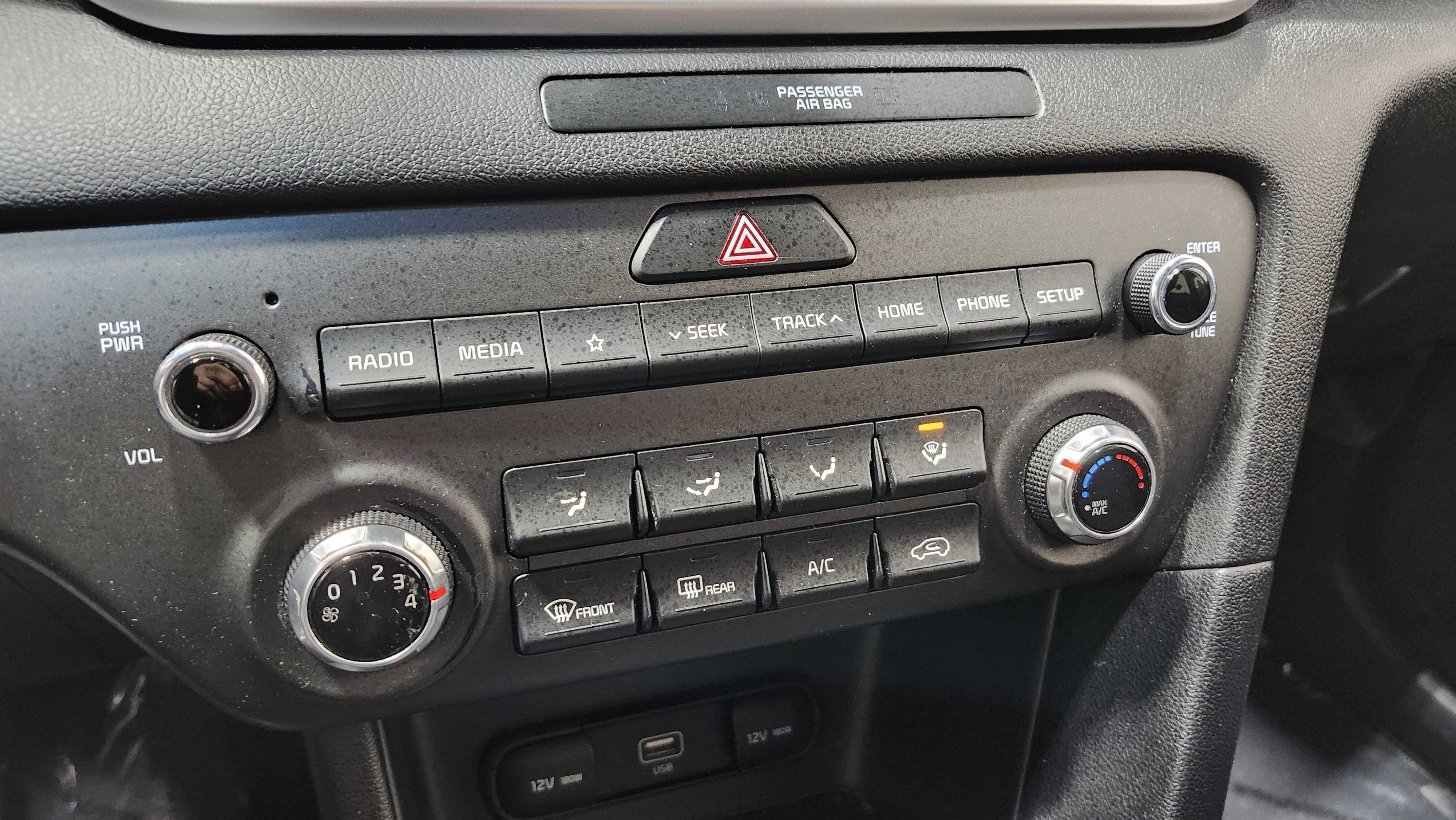 Used 2022 Kia Sportage LX image 29