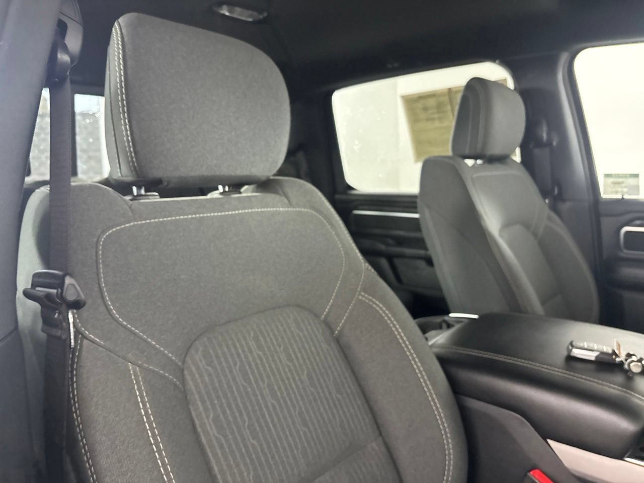 Used 2024 RAM 1500 Big Horn AWD/4WD image 30