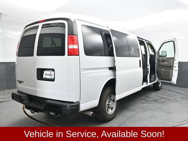 Used 2024 Chevrolet Express 3500 LS RWD image 46