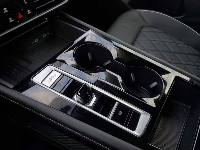 Certified 2025 Volkswagen Atlas SEL Premium R-Line image 22