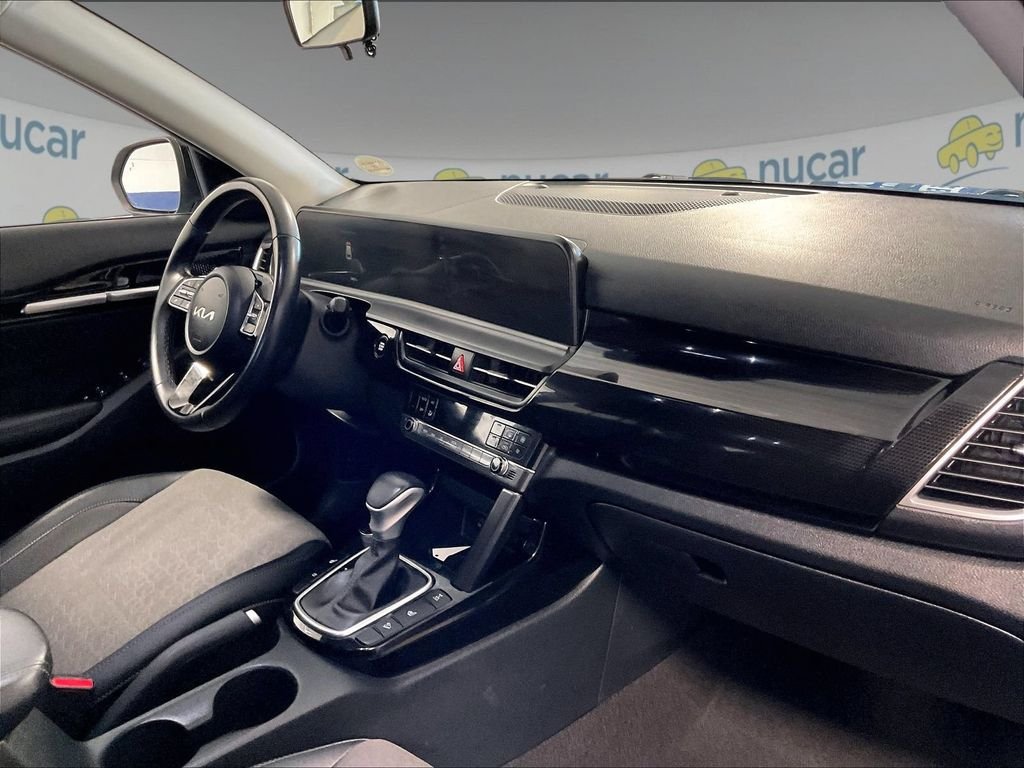 Used 2025 Kia Seltos S AWD/4WD image 14