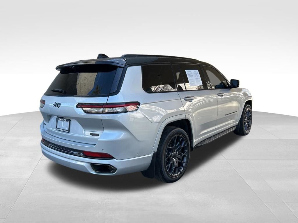 Used 2025 Jeep Grand Cherokee L Summit w/ Advanced Protech Group IV image 3