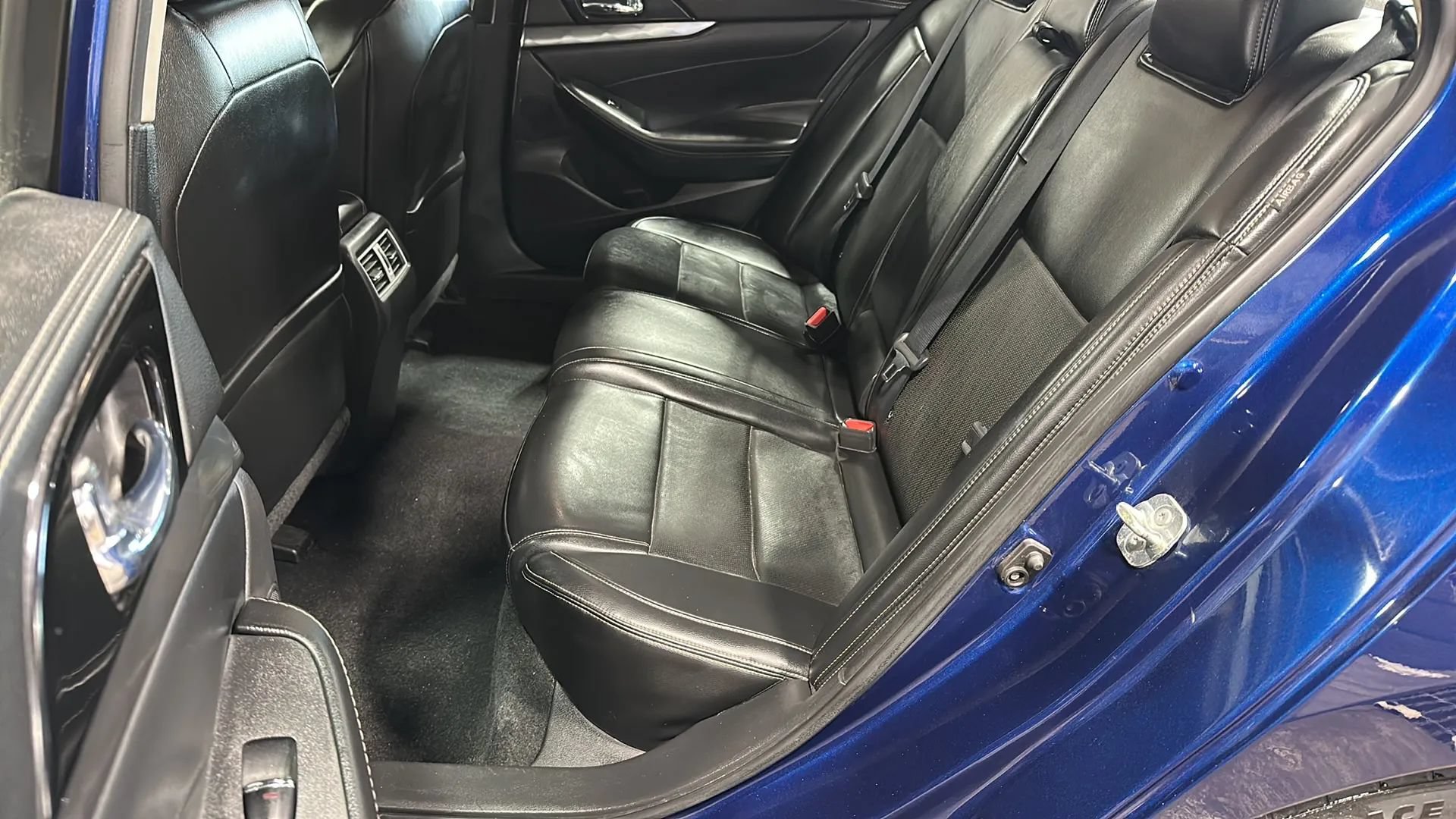 Used 2021 Nissan Maxima 3.5 SV w/ Floor Mat Group FWD image 11