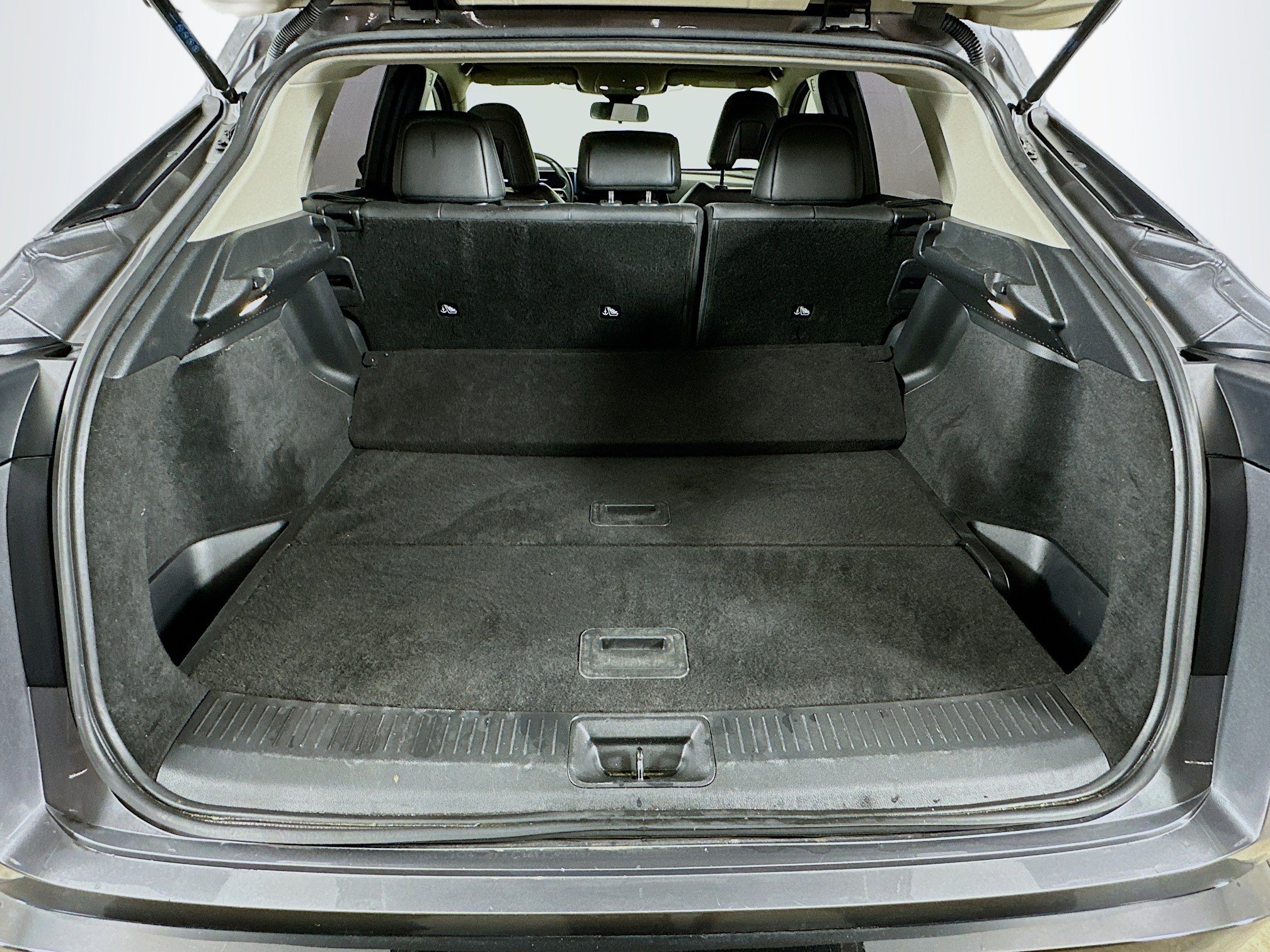 Used 2023 Nissan Ariya FWD image 29